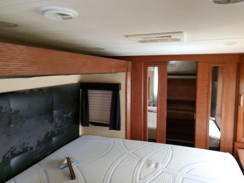 2012 Dutchmen Voltage Camper