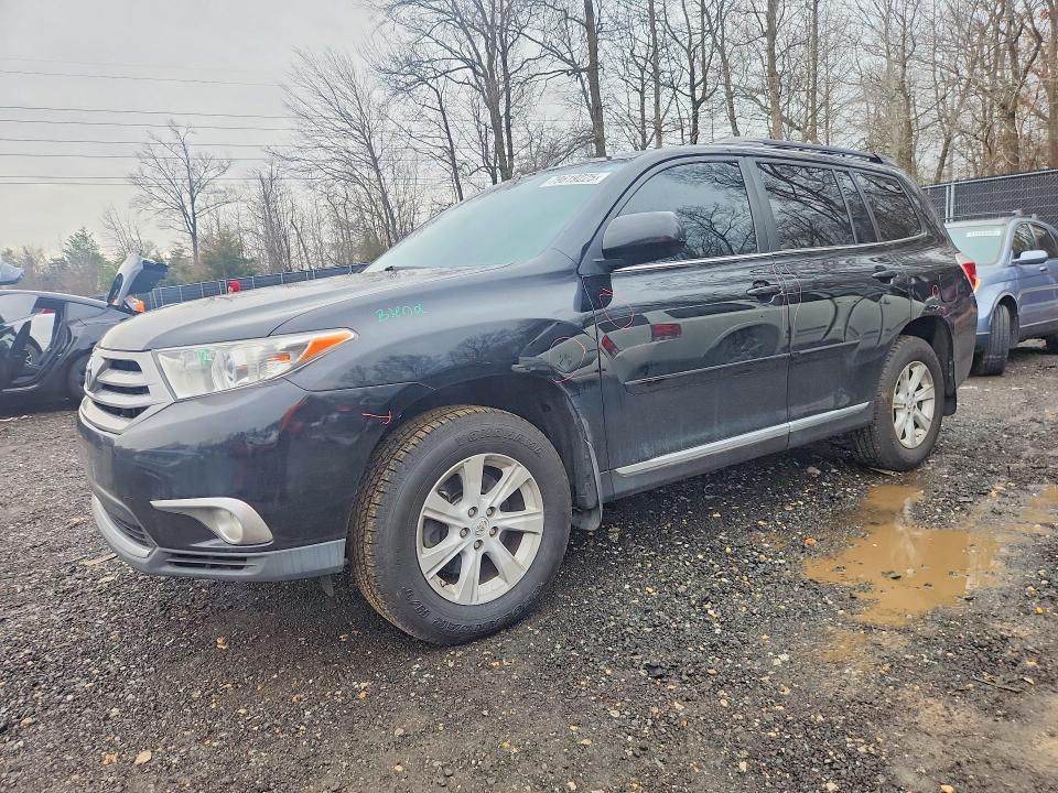 2013 Toyota Highlander se