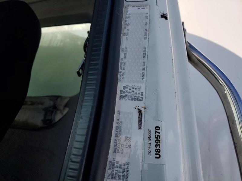2016 Freightliner Business Class M2 box Truck