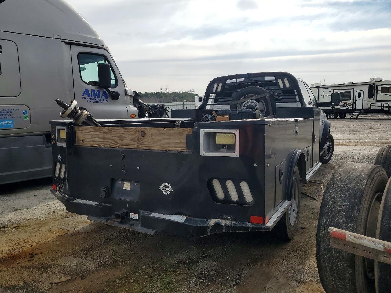 2018 Dodge RAM 5500 Flatbed Truck