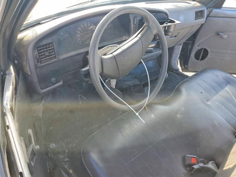1991 Toyota Pickup Base