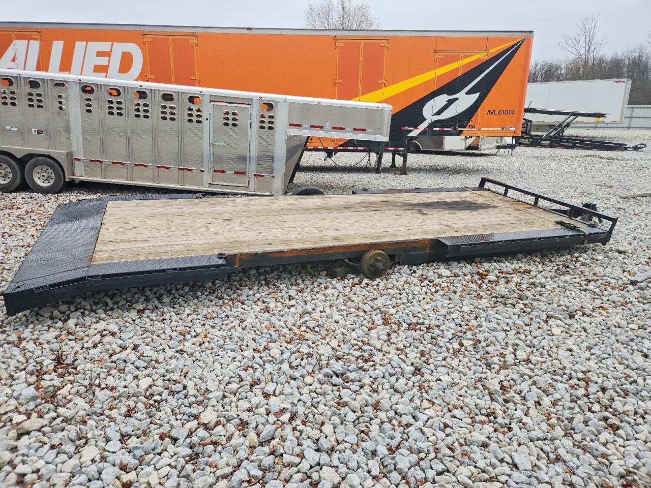 2025 Sure-Trac Equipment Trailer