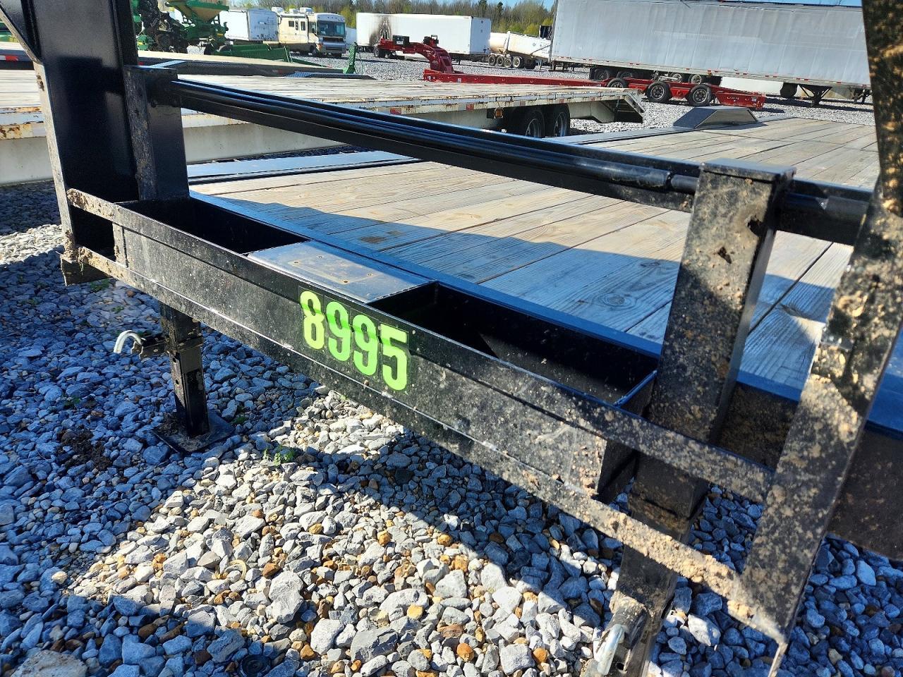 2025 Triple R 7X34+2 Gooseneck 2-7K Equipment Trailer