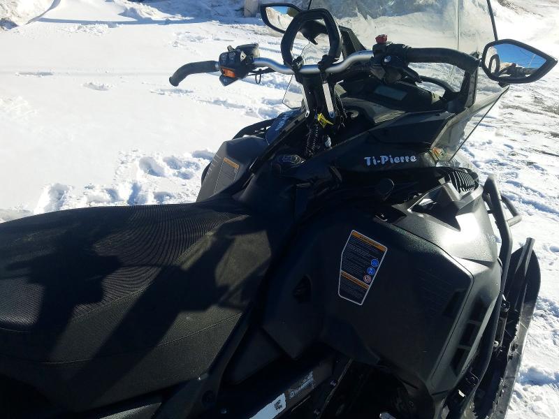 2022 Skidoo Expedition swt 900 a