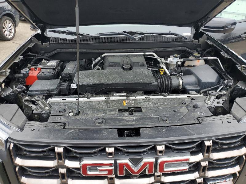 2025 GMC Canyon AT4