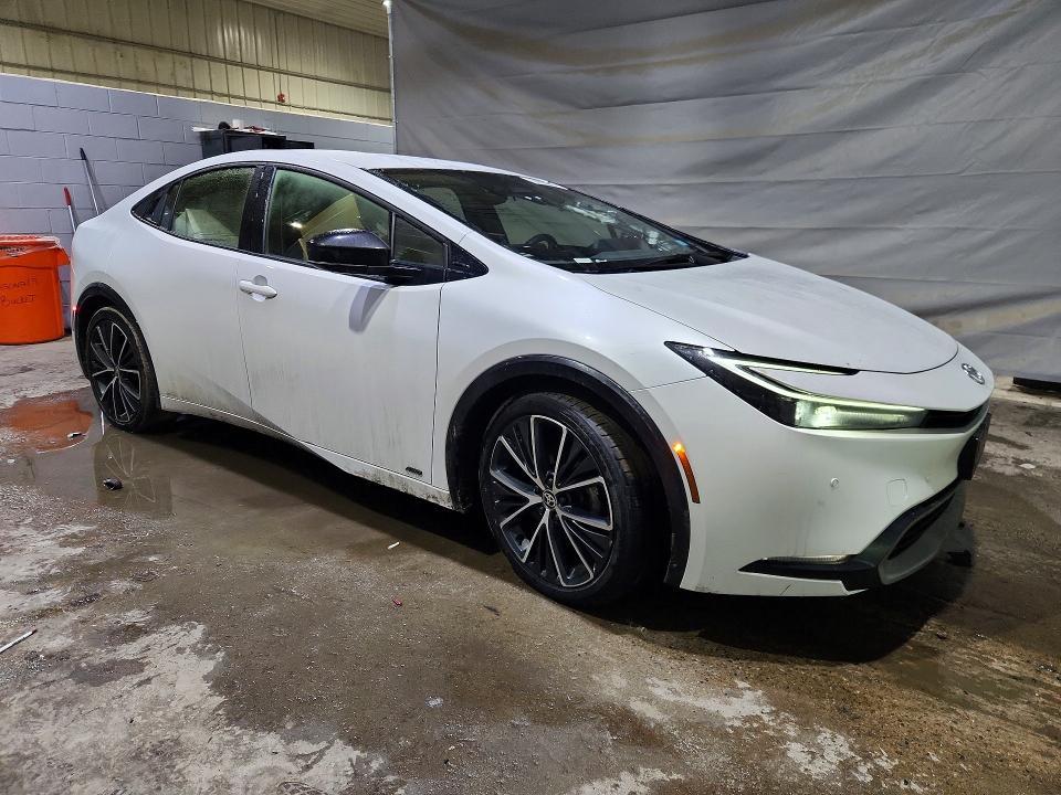2023 Toyota Prius xle