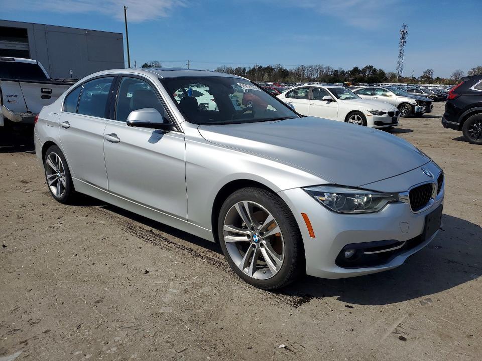 2018 BMW 330 xi
