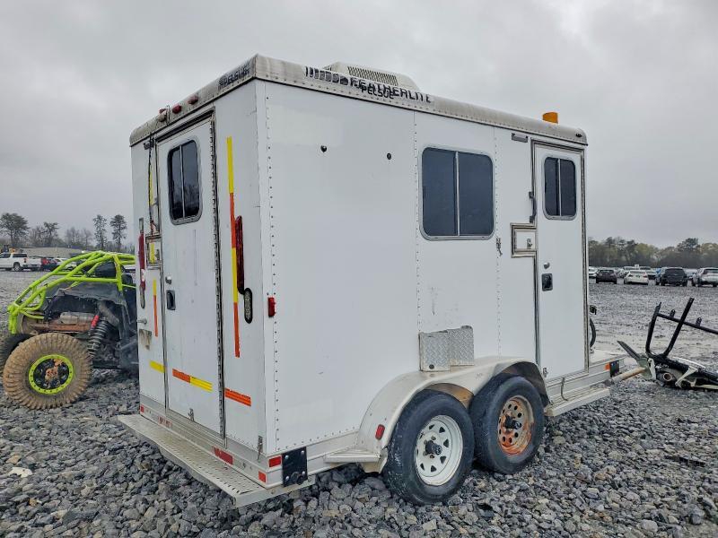 2006 Feathrlite 2006 Featherlite Fiber Optic Splicing Trailer