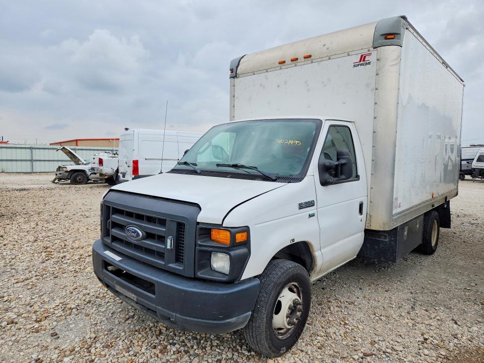 2013 Ford E350 BOX Truck