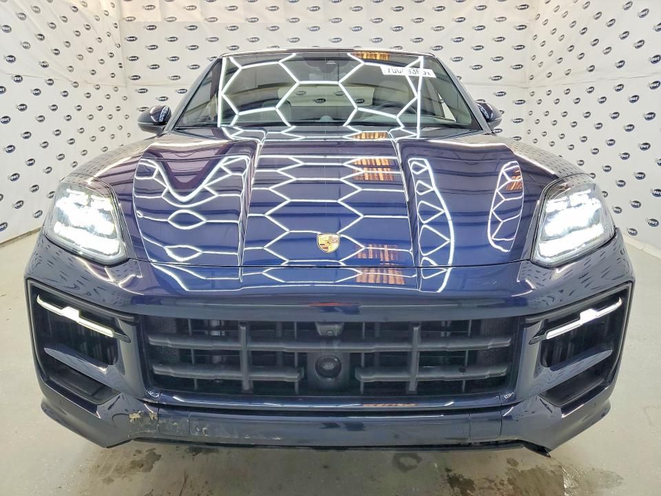 2025 Porsche Cayenne Coupe
