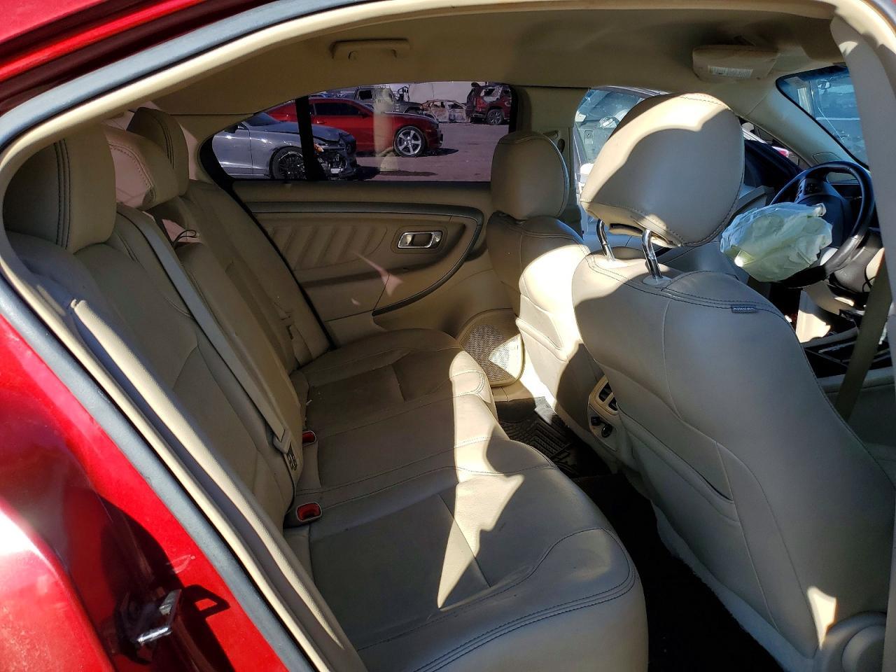 2013 Ford Taurus sel