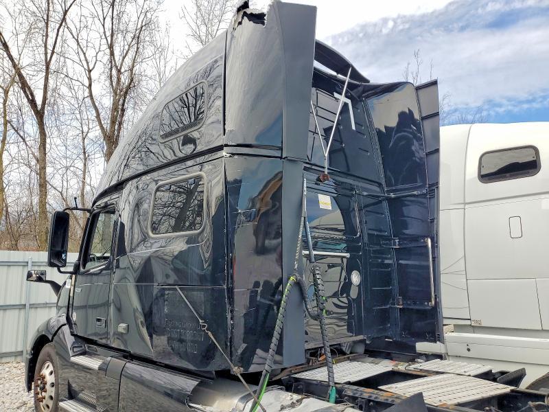 2023 Volvo VN VNL
