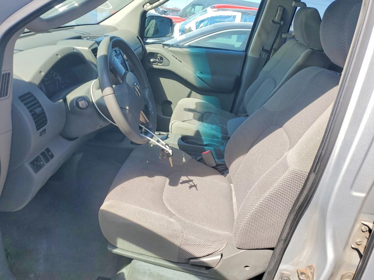 2011 Nissan Frontier S