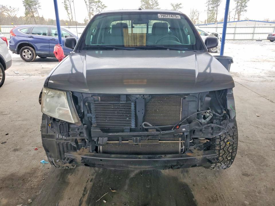 2016 Nissan Frontier SV