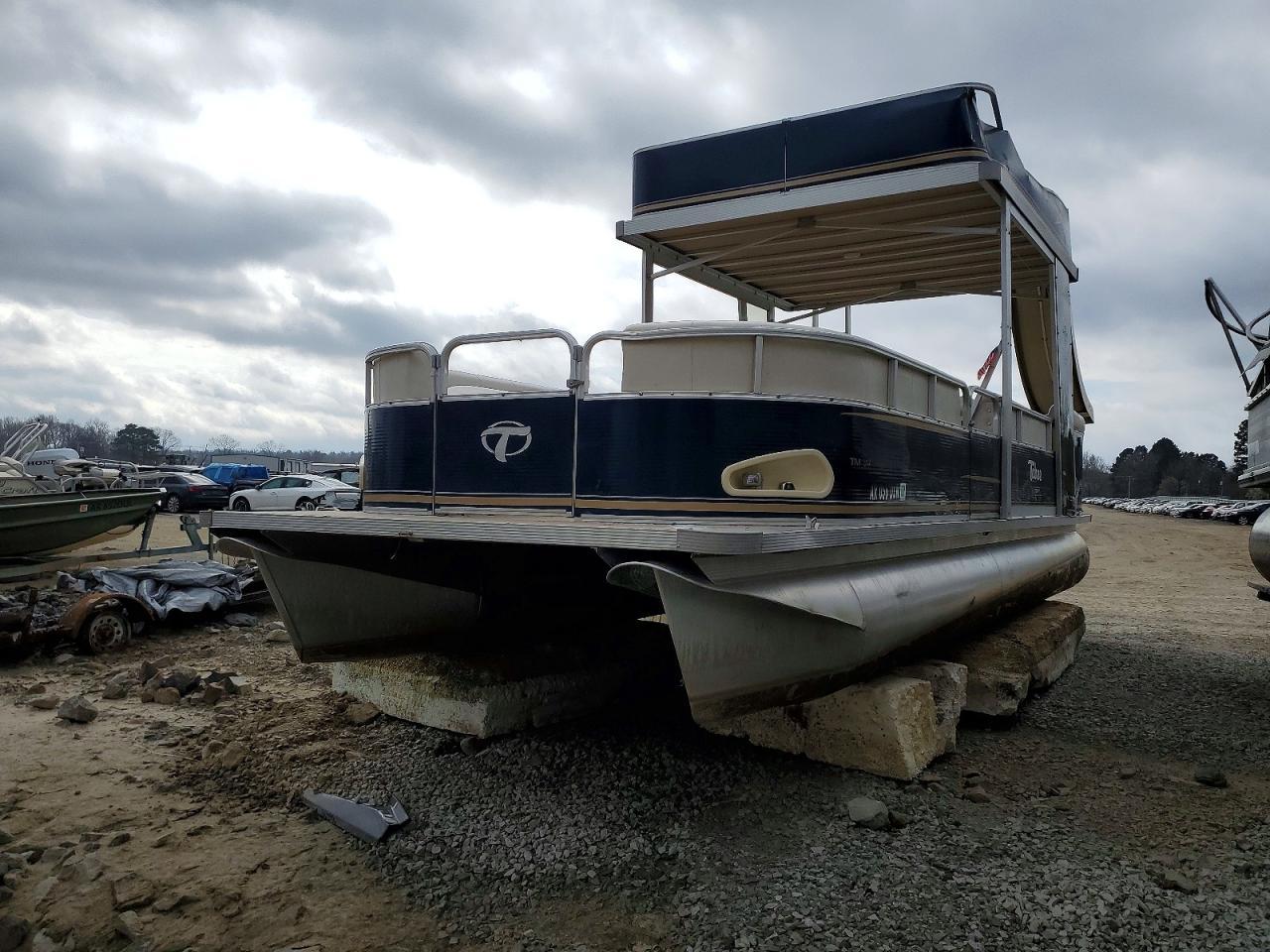 2012 Tahoe Pontoon 26 Vista-Pontoon Boat