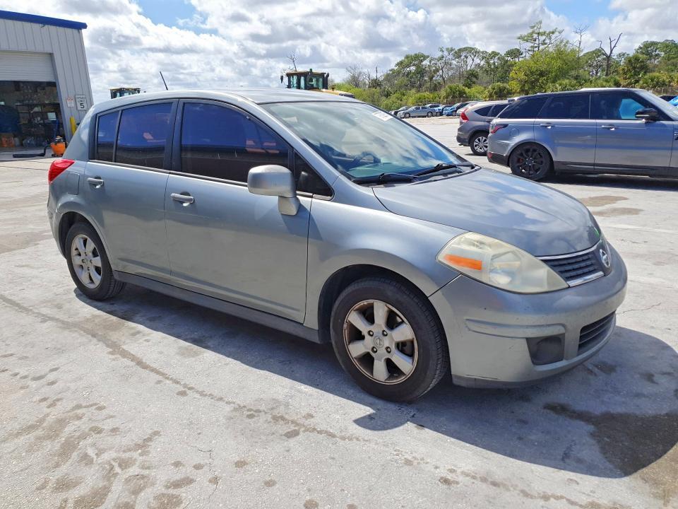 2007 Nissan Versa 1.8 s