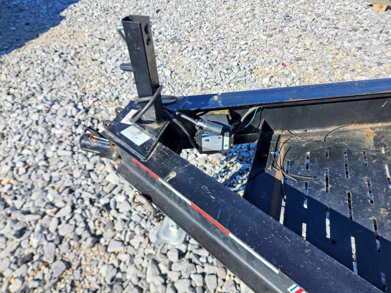 2017 Intersate IBDO10220TA5 Equipment Trailer