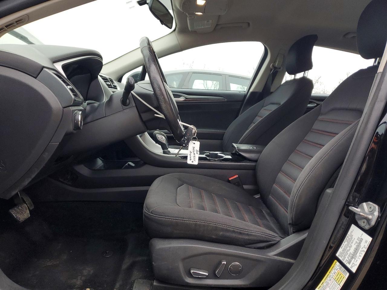 2016 Ford Fusion se