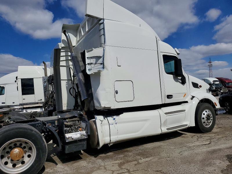 2019 Peterbilt 579 Semi Truck