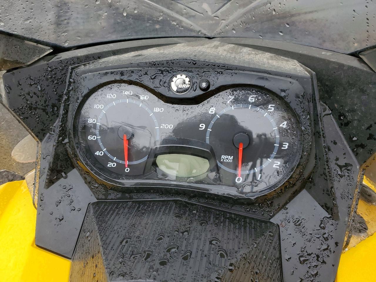 2012 Skidoo MX Z TNT 8