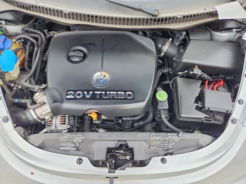 2003 Volkswagen New Beetle glx