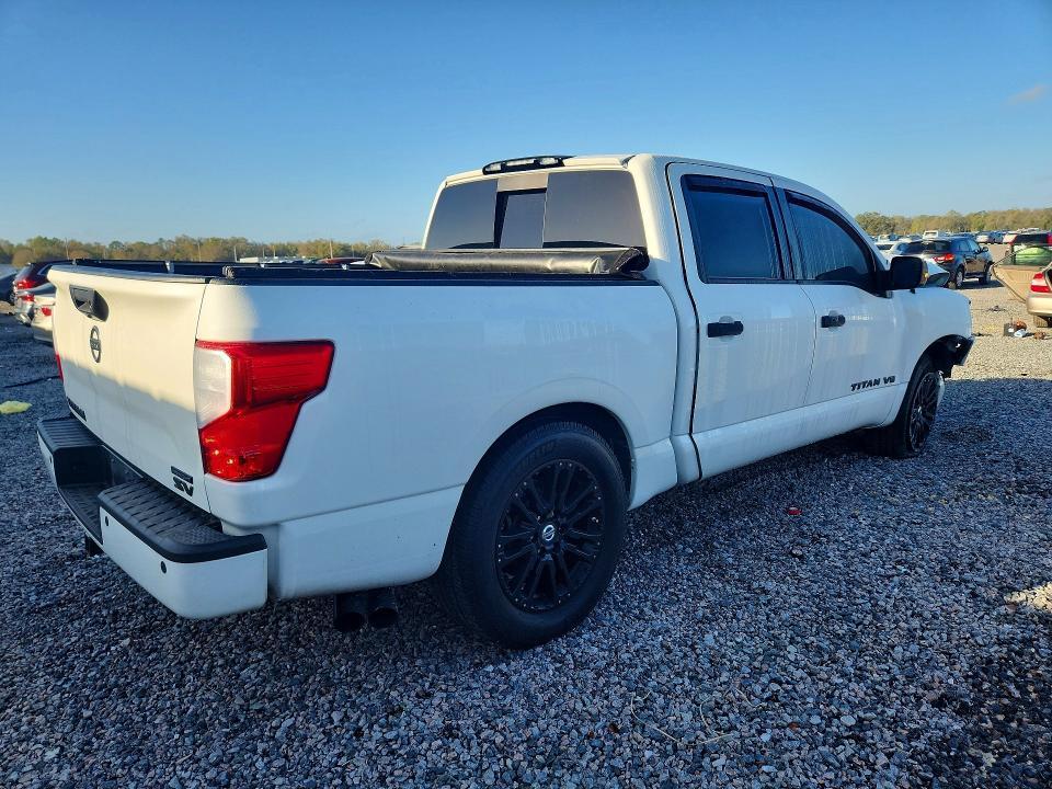 2018 Nissan Titan SV