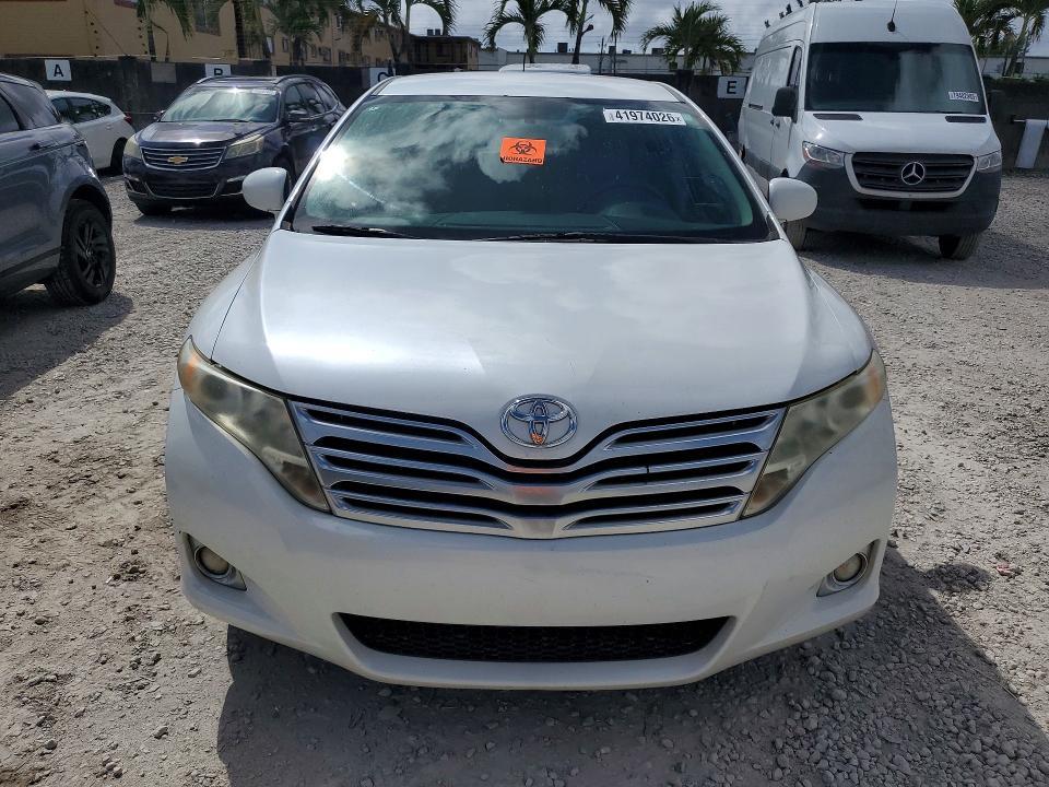 2012 Toyota Venza le