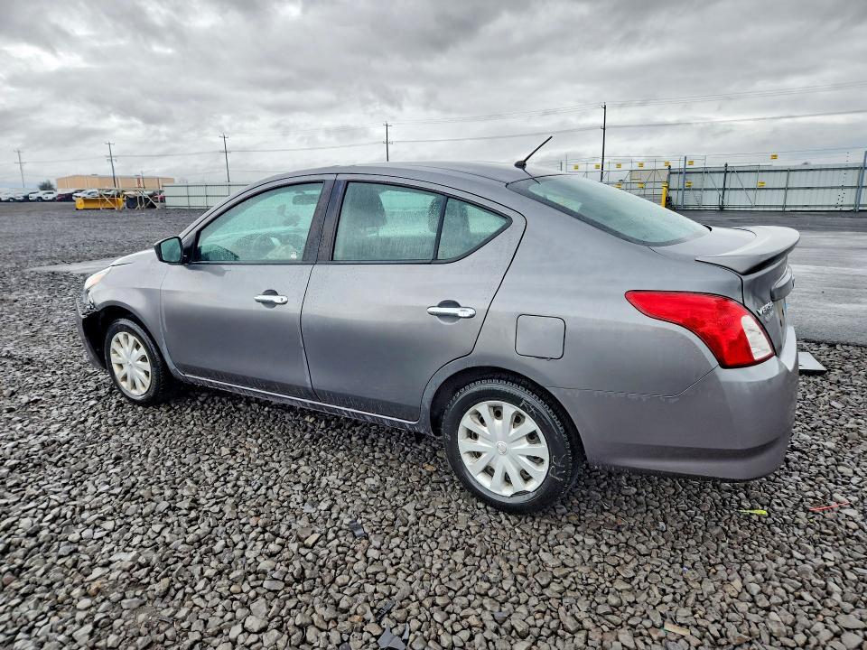 2016 Nissan Versa 1.6 sv