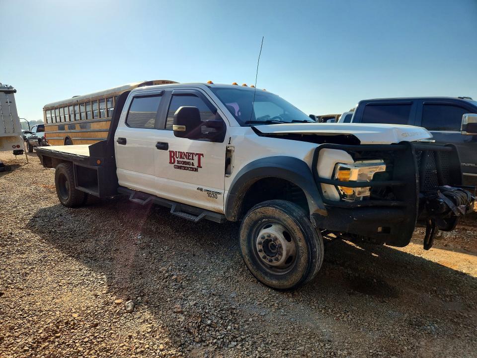 2017 Ford F550 Super Duty Flatbed Truck