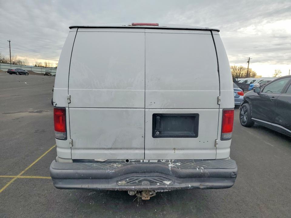 2005 Ford Econoline E350 Super Duty Van