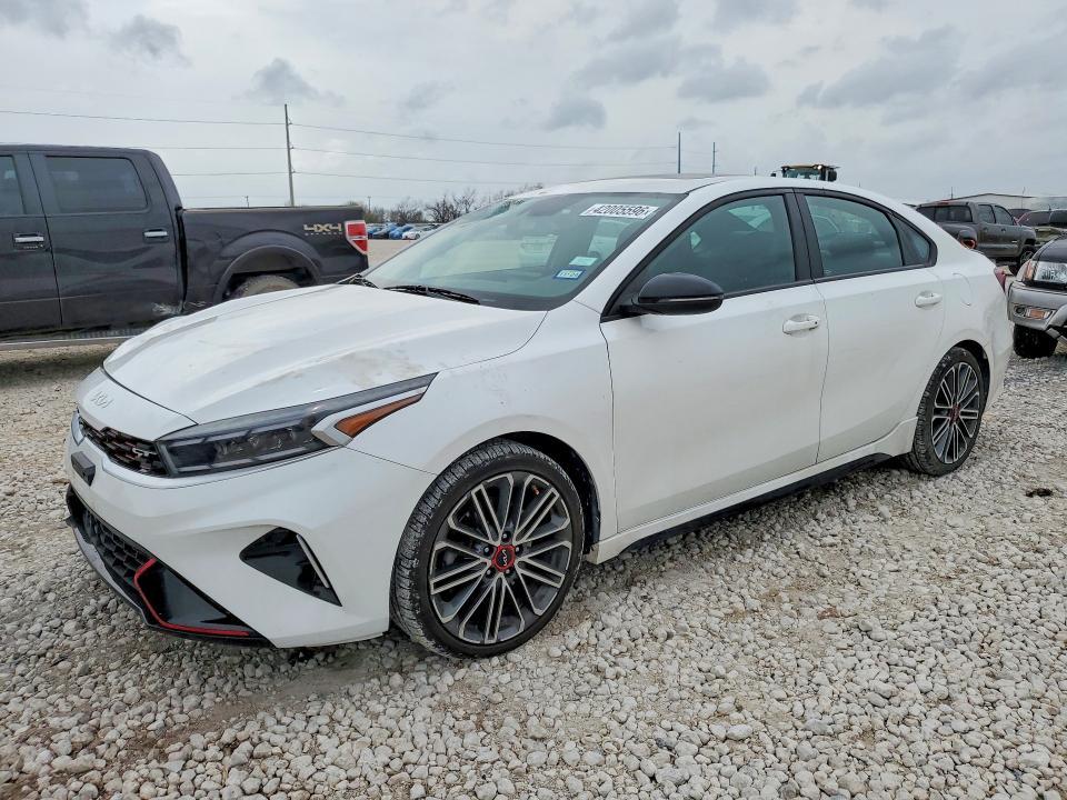 2022 KIA Forte gt