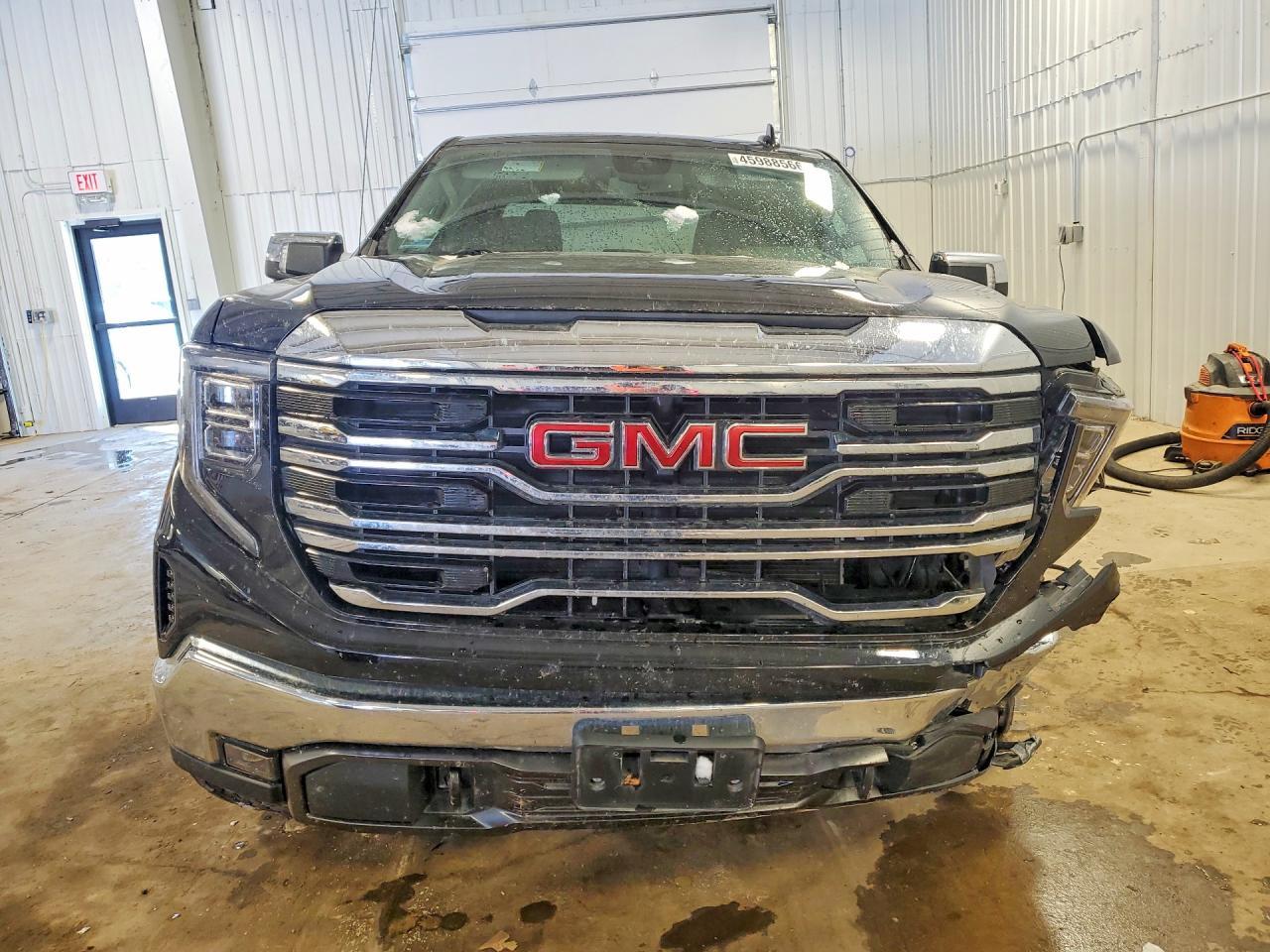 2022 GMC Sierra K1500 SLT
