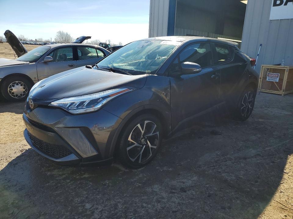 2021 Toyota C-hr xle