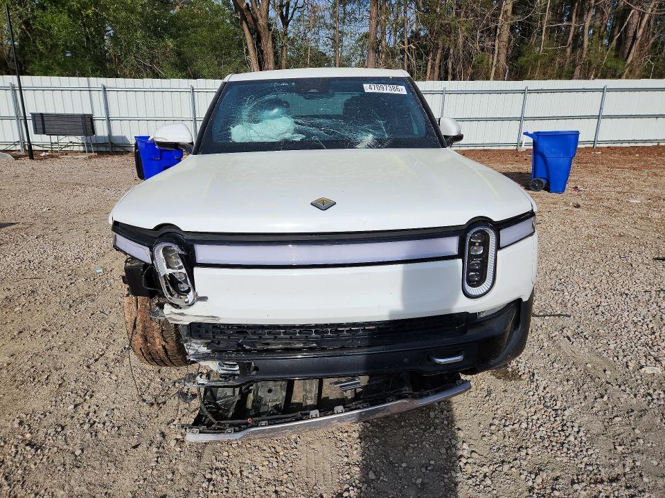 2022 Rivian R1T Adventure