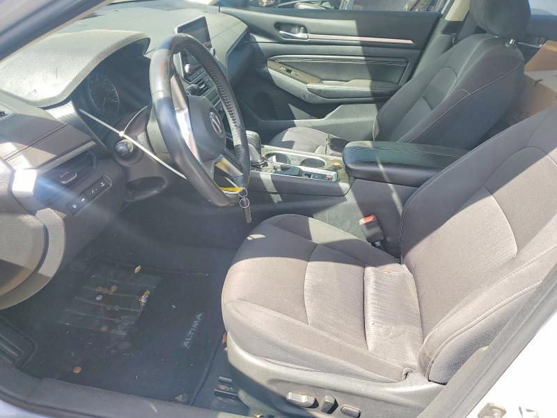 2022 Nissan Altima 2.5 sv