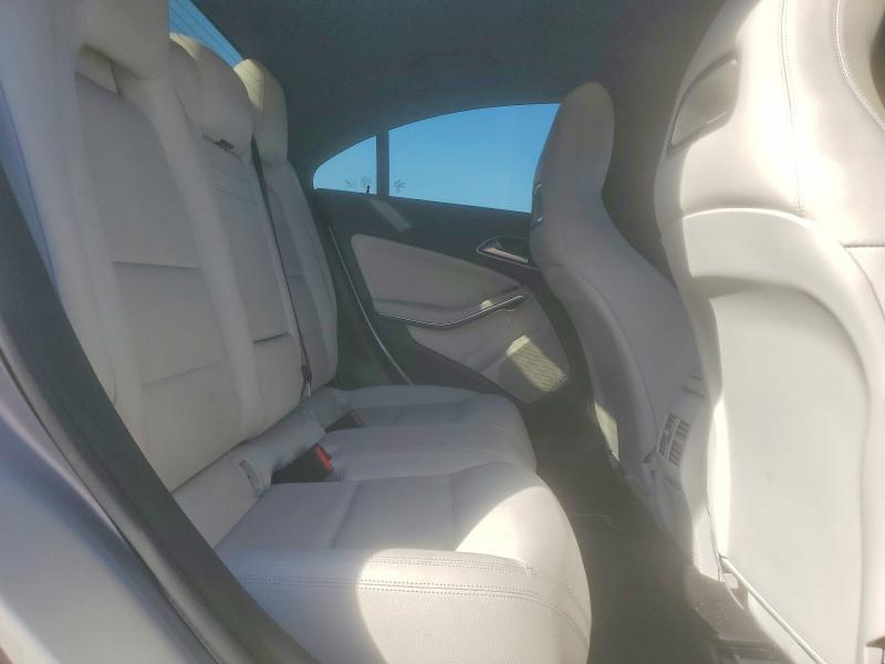 2015 Mercedes-Benz Cla 250