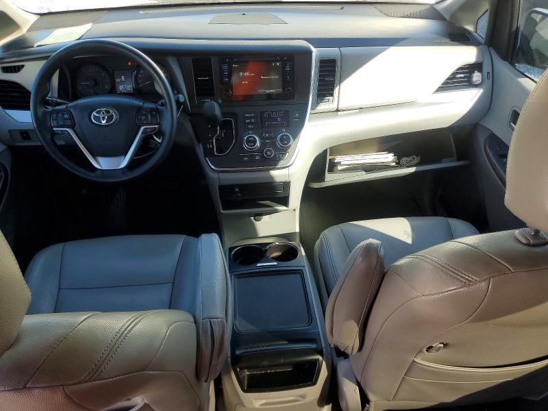 2016 Toyota Sienna le 8-passenger