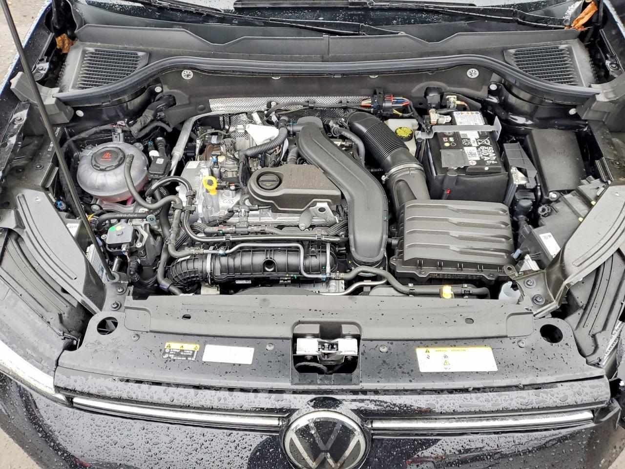 2025 Volkswagen Taos se