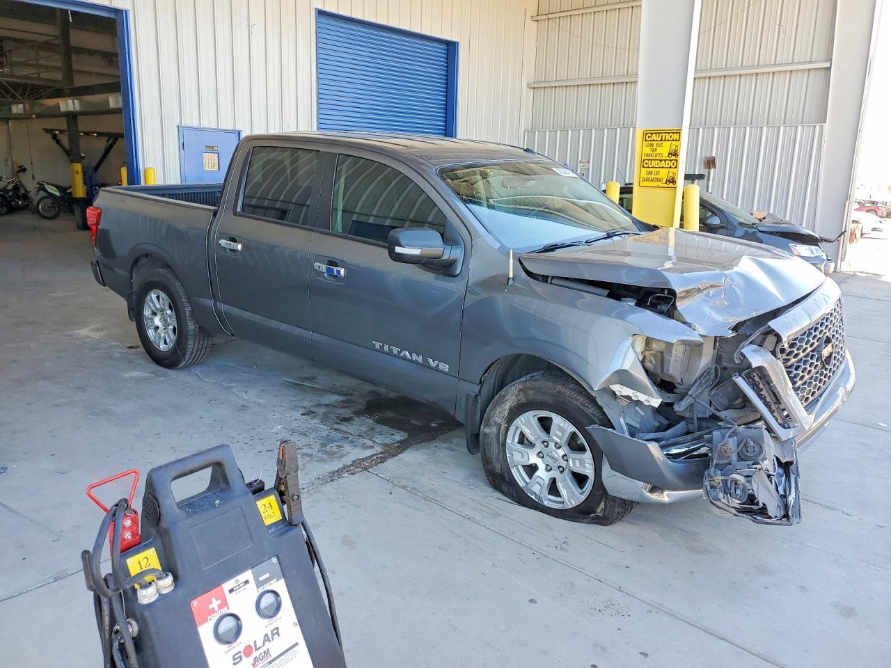2019 Nissan Titan SV