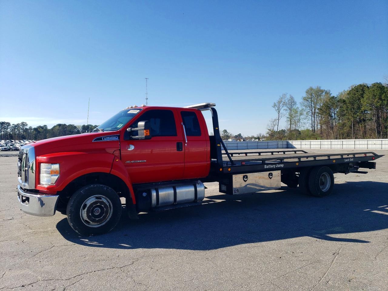 2017 Ford F650 Super