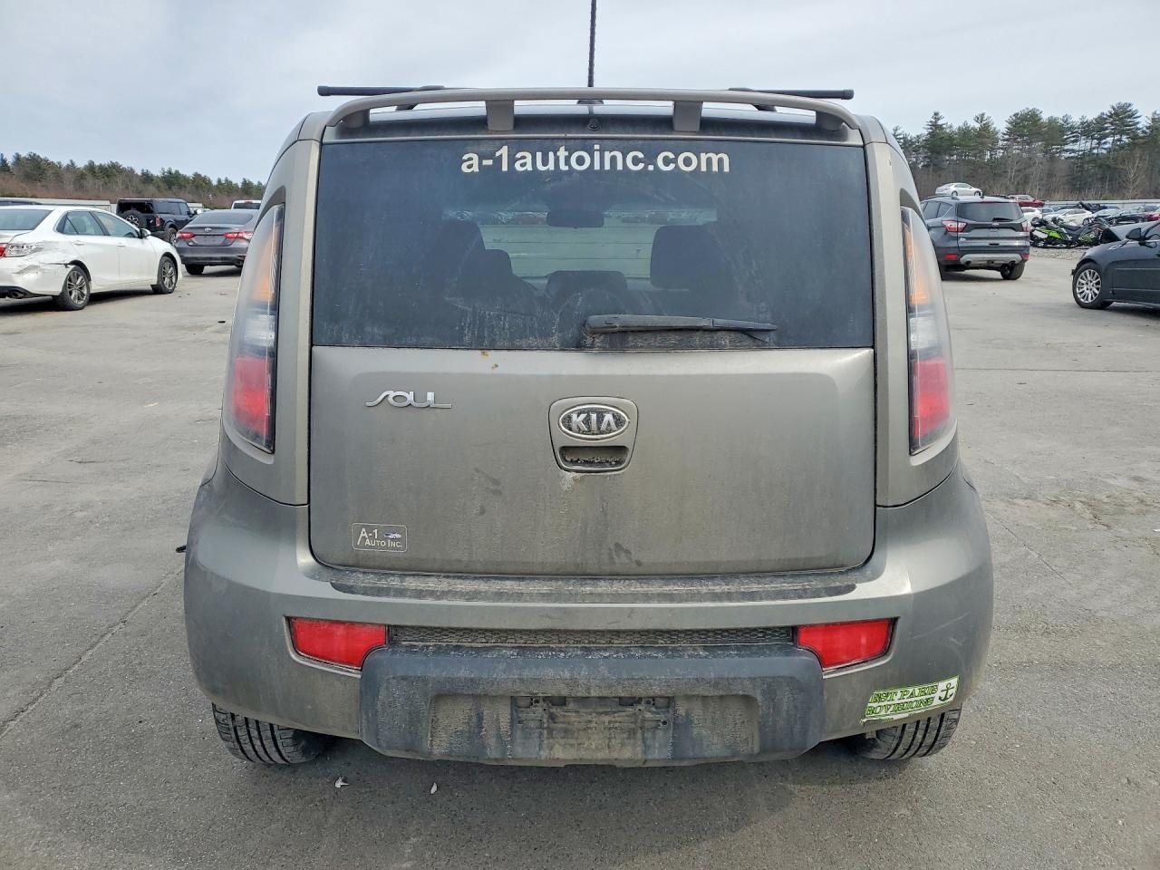 2011 KIA Soul +