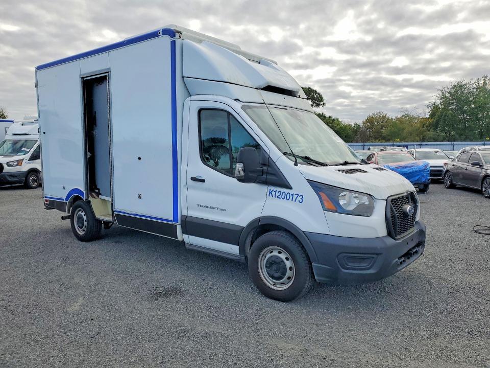 2020 Ford Transit Delivery Truck