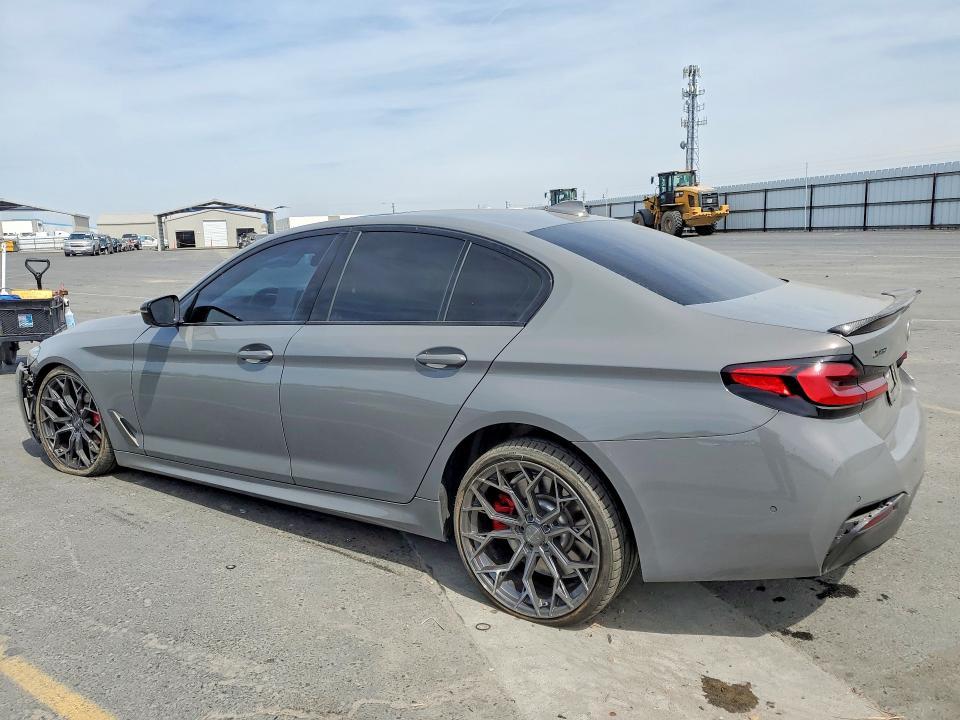 2022 BMW M550xi