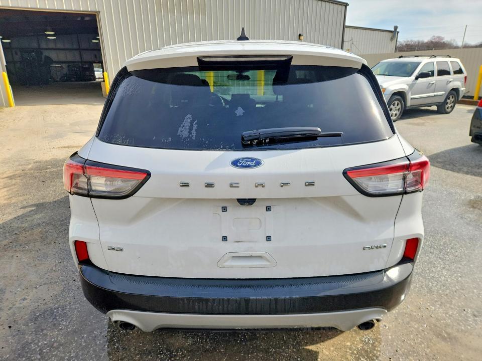 2021 Ford Escape se