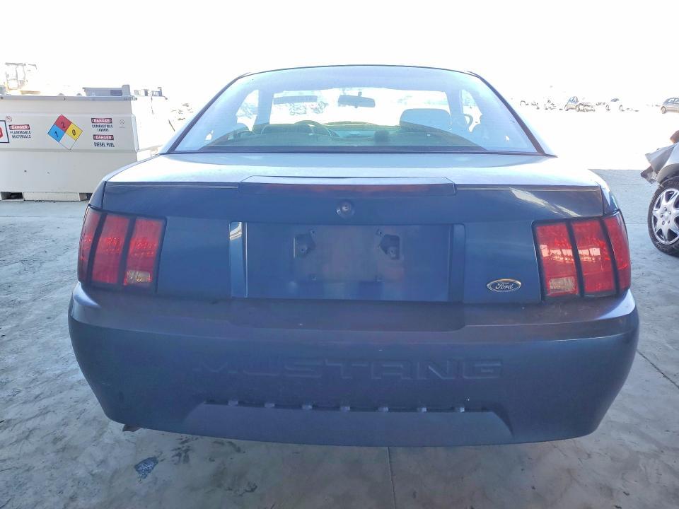 2001 Ford Mustang