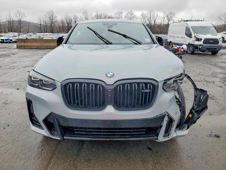 2024 BMW X4 M40i