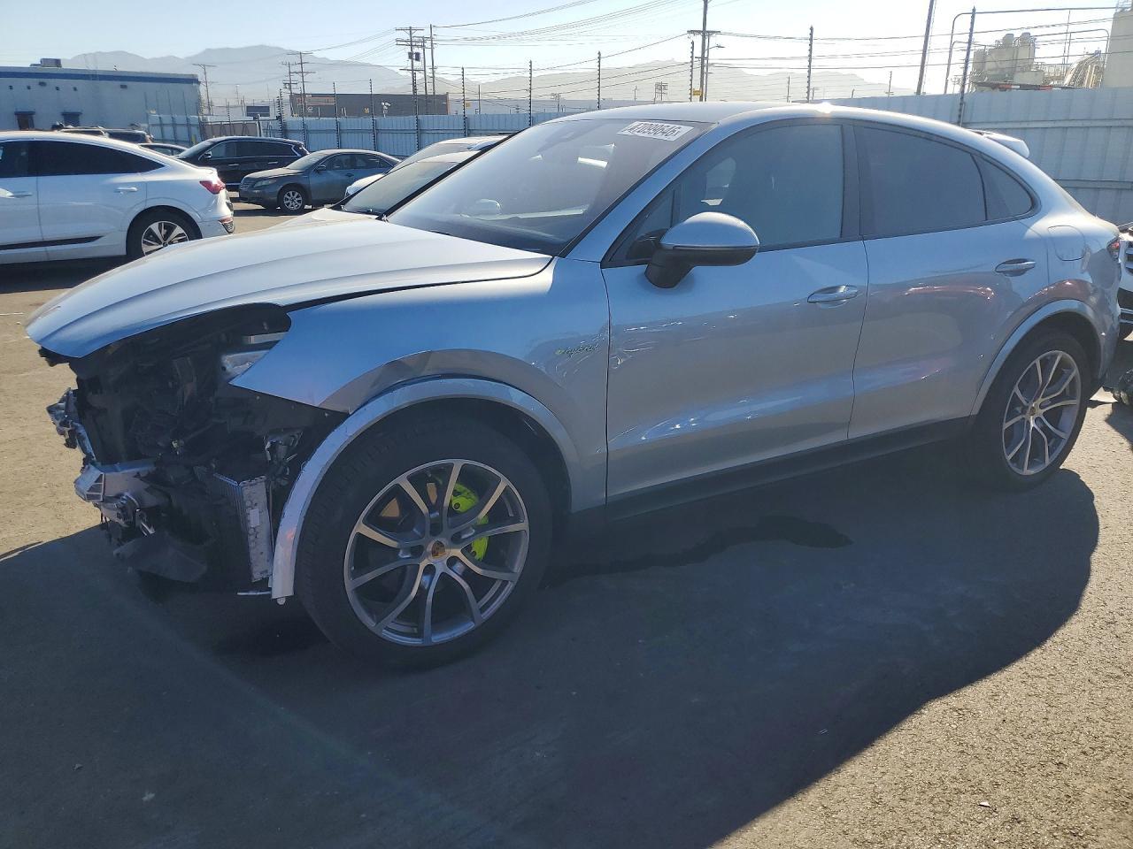 2022 Porsche Cayenne e Hybrid Coupe