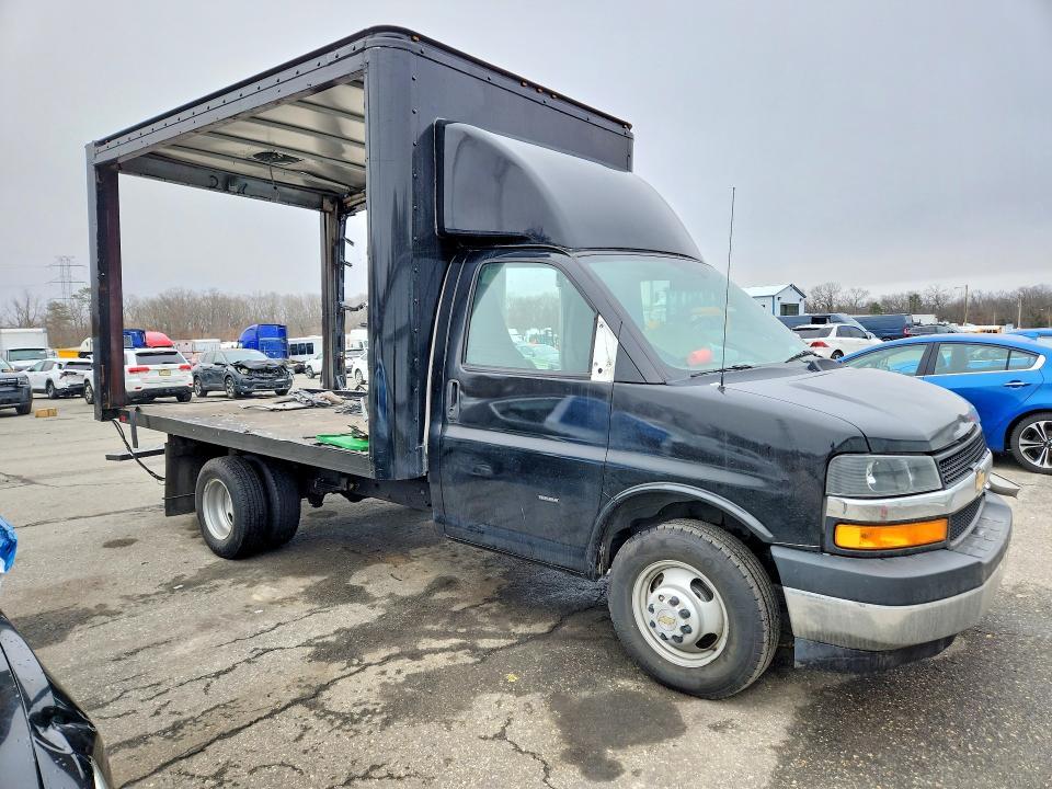 2023 Chevrolet Express G3500