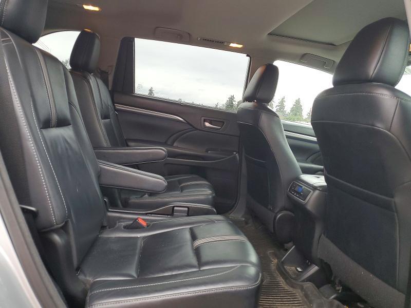 2018 Toyota Highlander se