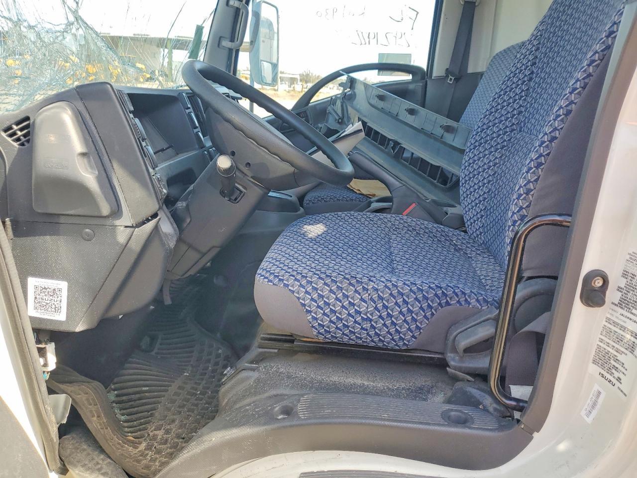 2024 Isuzu NPR XD